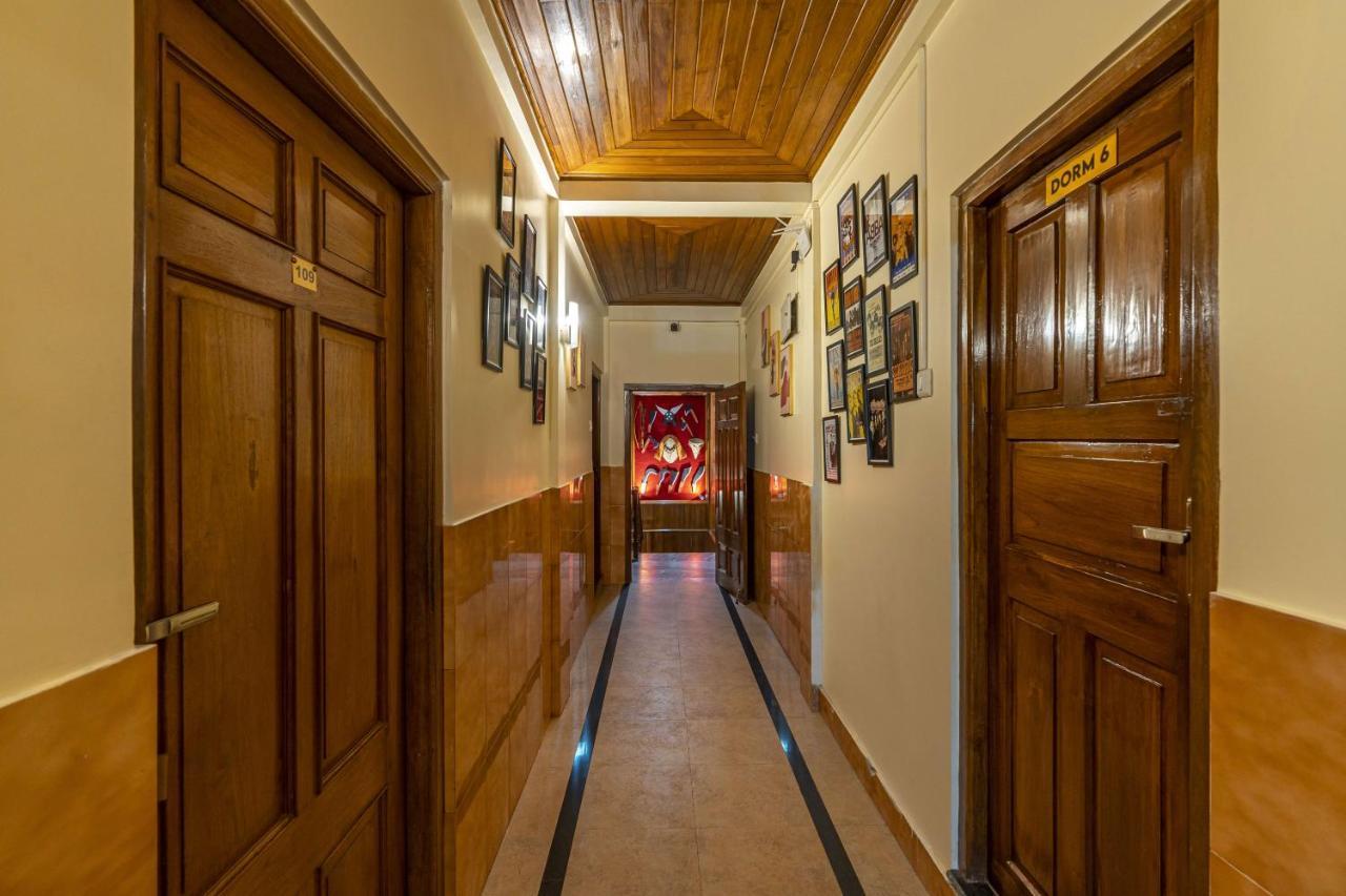Zostel Shillong Hostel Bagian luar foto