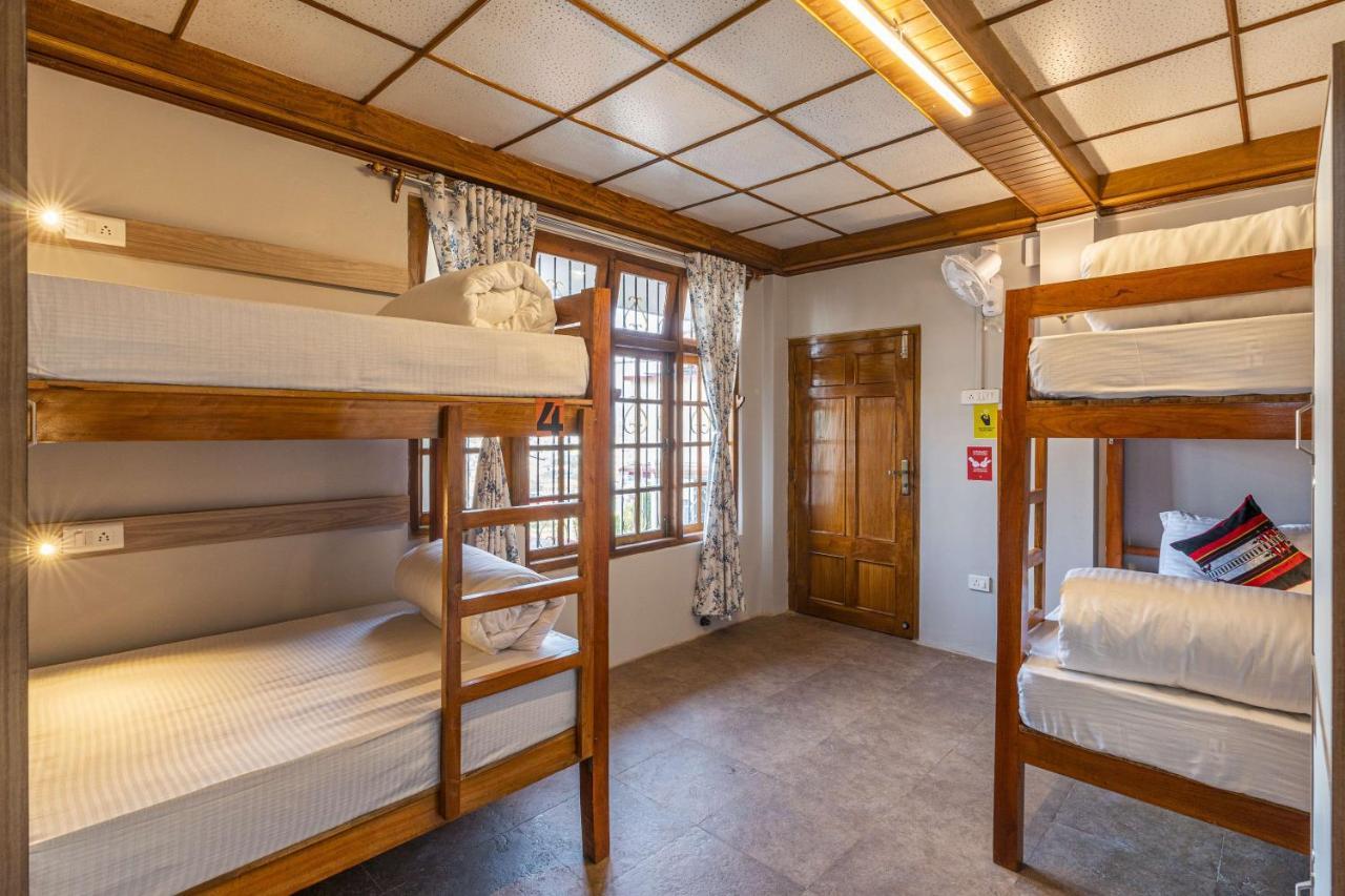 Zostel Shillong Hostel Bagian luar foto