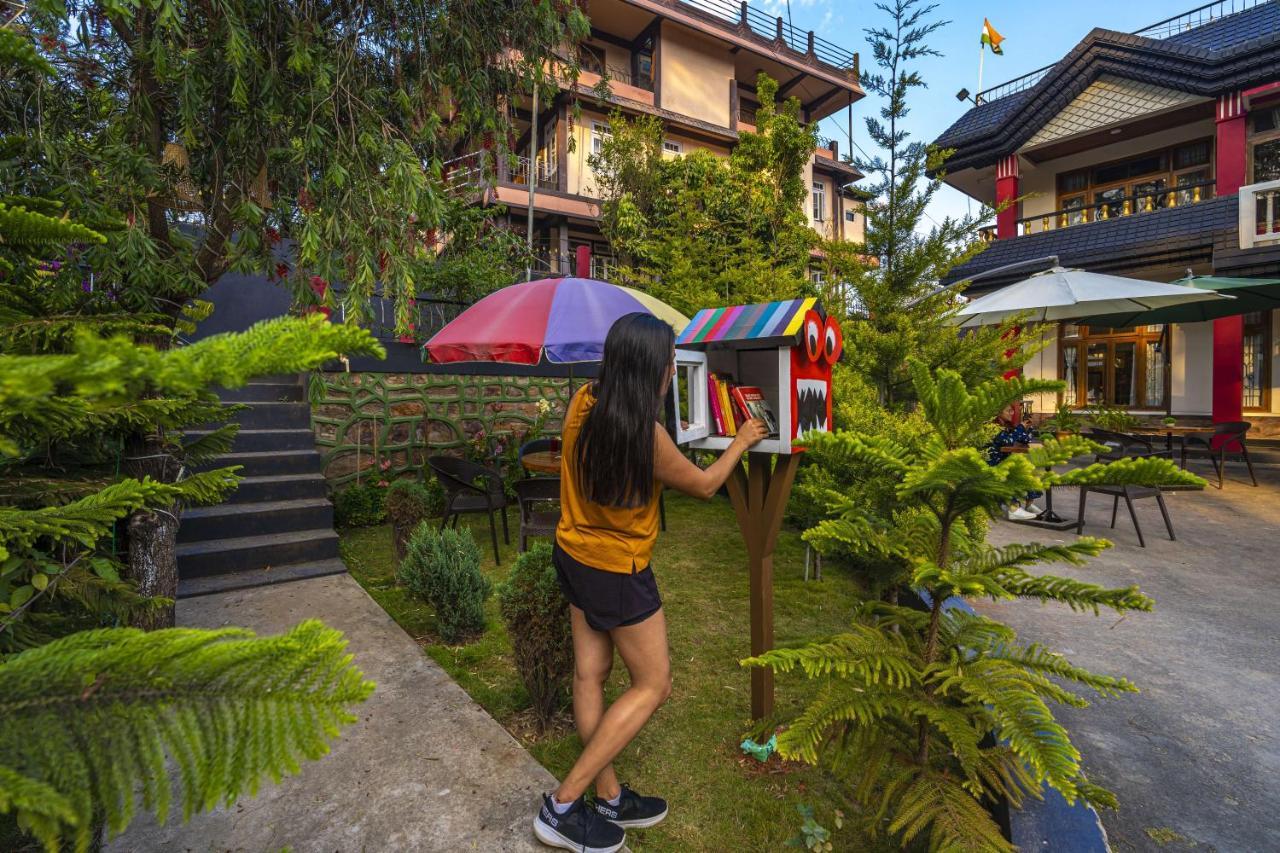 Zostel Shillong Hostel Bagian luar foto